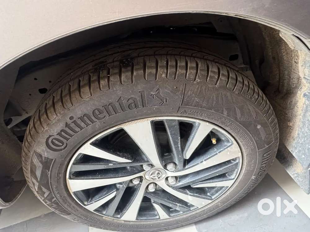 Toyota Innova Crysta 2023 Diesel At