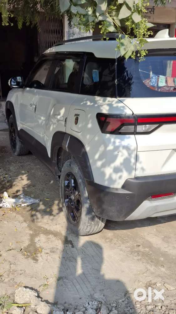 Maruti Suzuki Brezza Zxi 2024