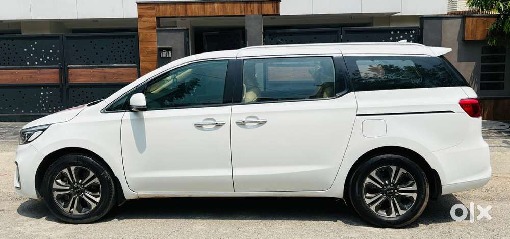 Kia Carnival Prestige, 2023, Diesel