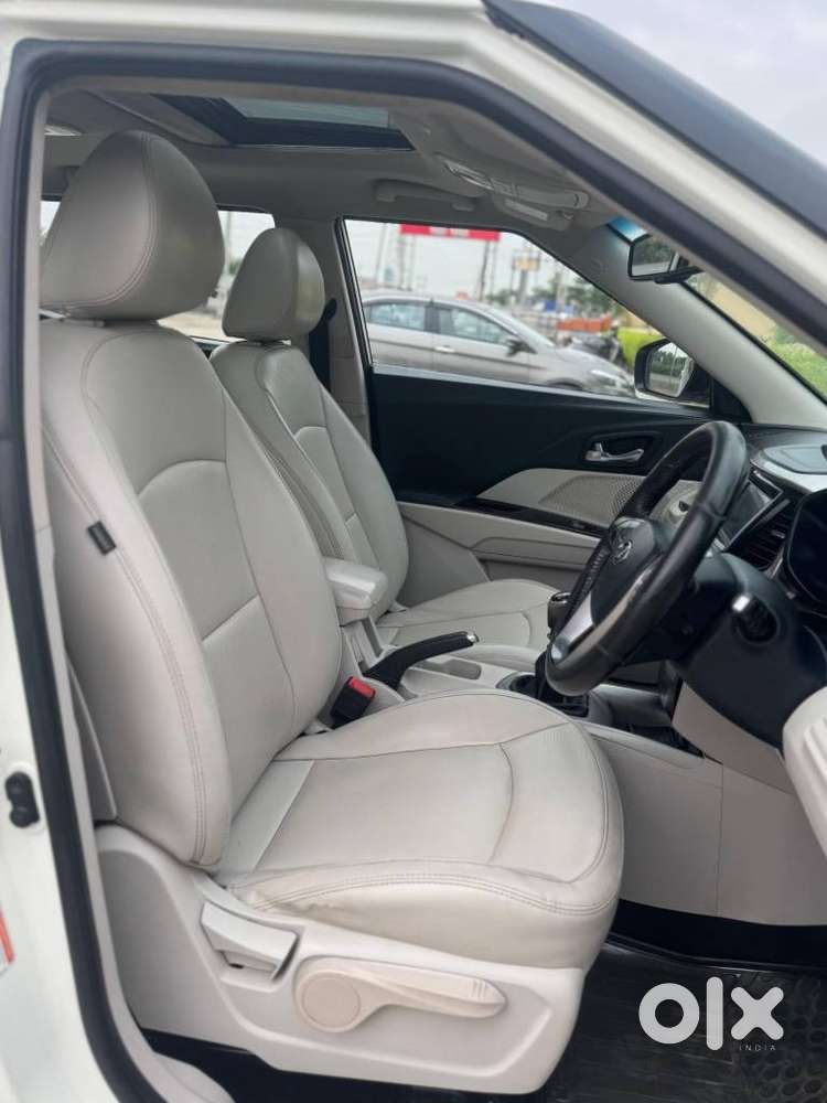 Mahindra Xuv300 W8 Option Diesel, 2021, Diesel