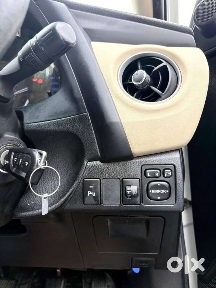 Toyota Corolla Altis 1.8 G, 2017, Petrol