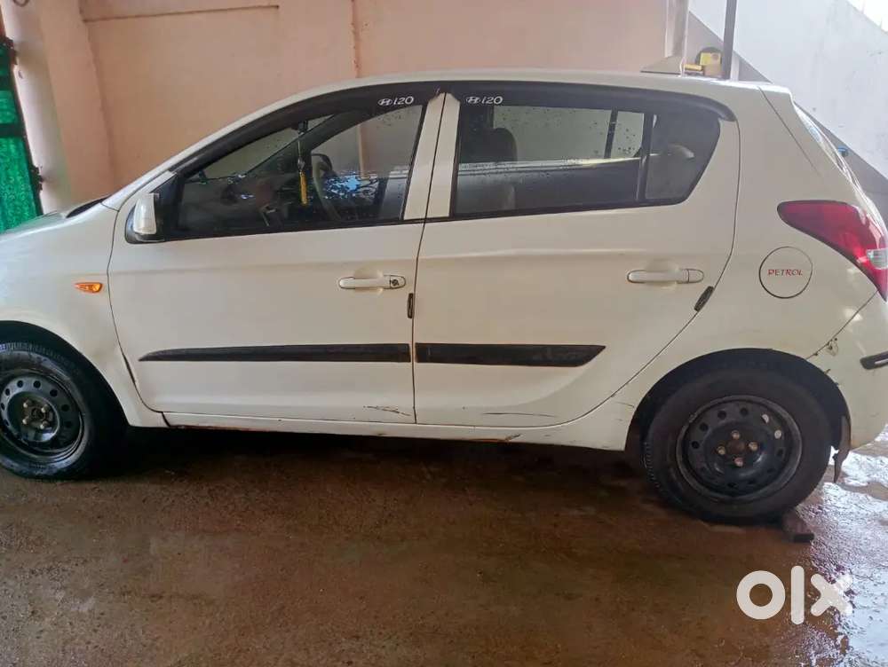 चलाने में एवरेज है