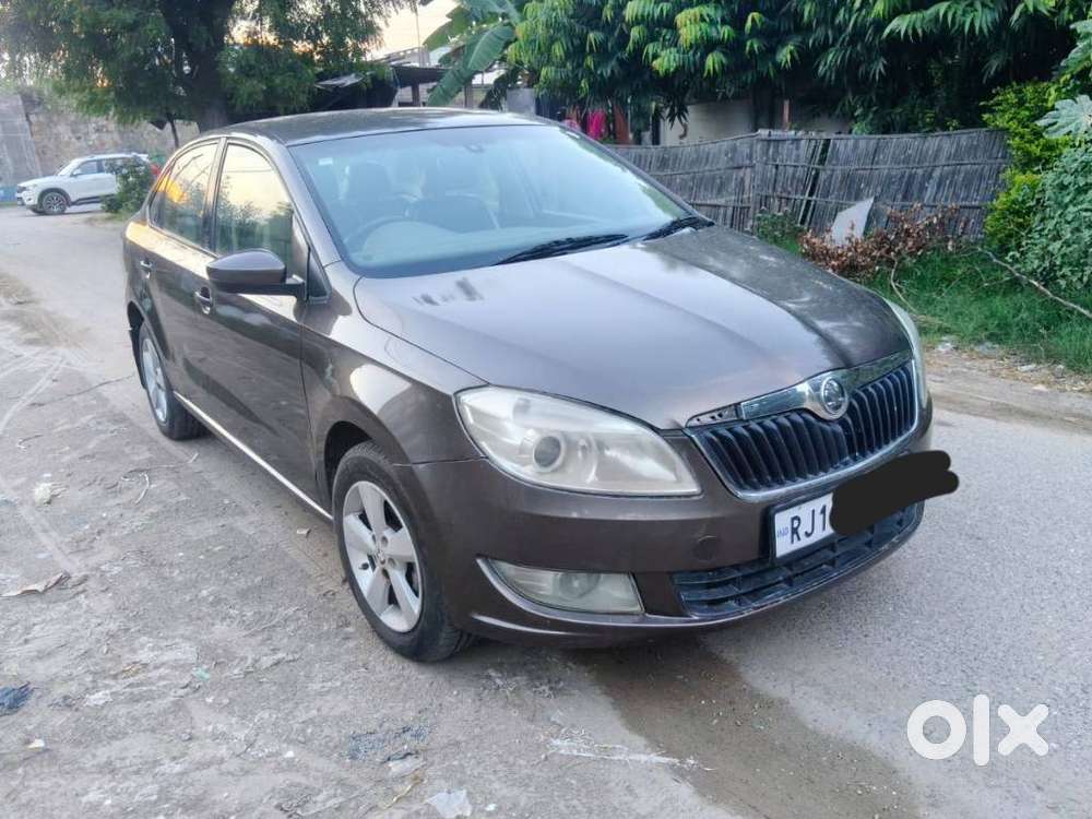 Skoda Rapid 1.5 Tdi At Ambition With Alloy Wheel, 2016, Diesel