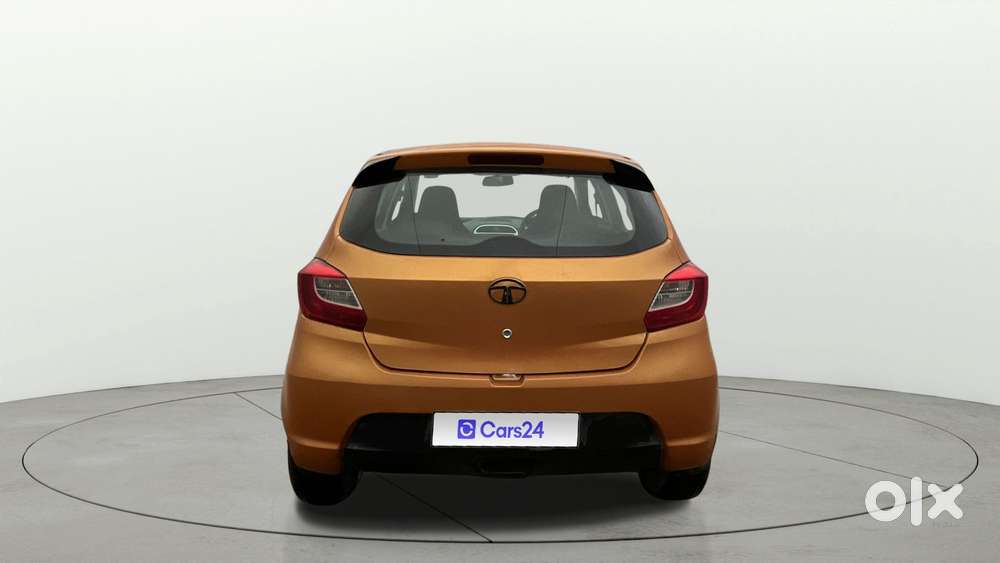 Tata Tiago 1.2 Revotron Xm, 2016, Petrol