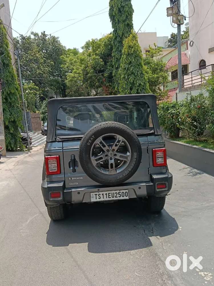 Mahindra Thar Diesel Automatic, Convertible, Top End