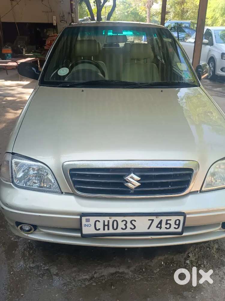 Maruti Suzuki Esteem Lxi 2005