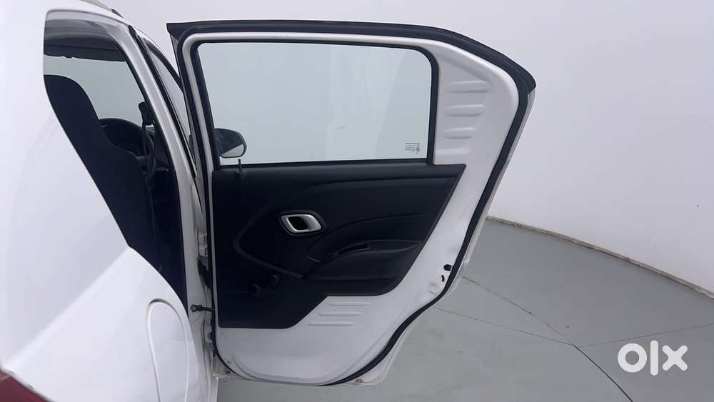 Datsun Redigo T Option, 2019, Petrol