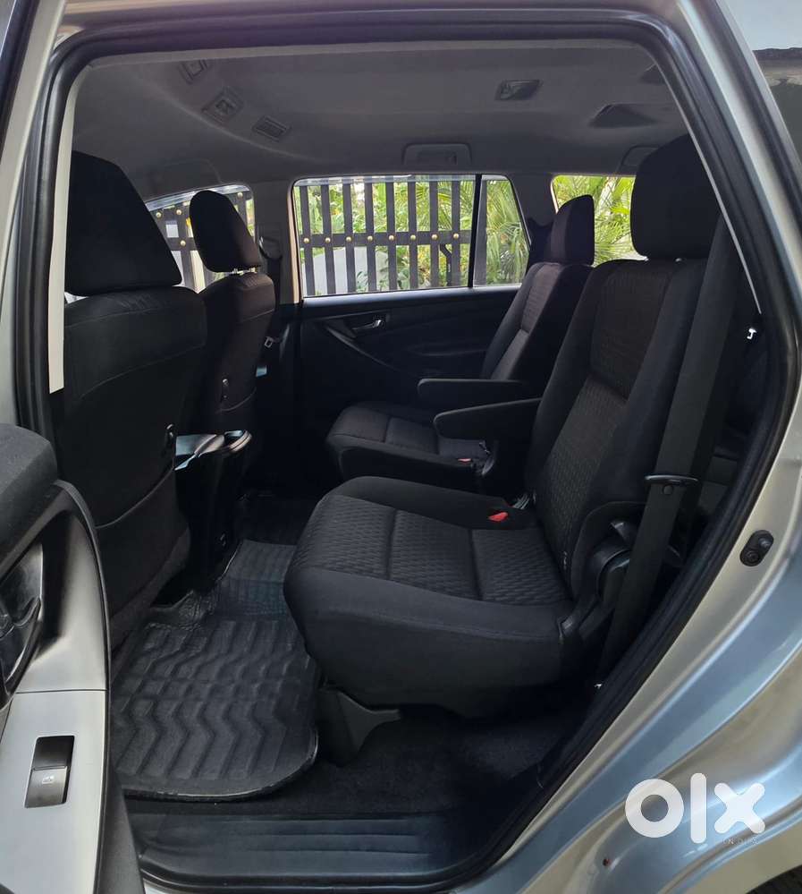 Toyota Innova Crysta 2.4 Gx Mt, 2017, Diesel