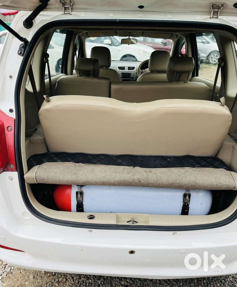 Maruti Suzuki Ertiga 1.4 Vxi Cng Anniversary Edition, 2017, Cng & Hy..