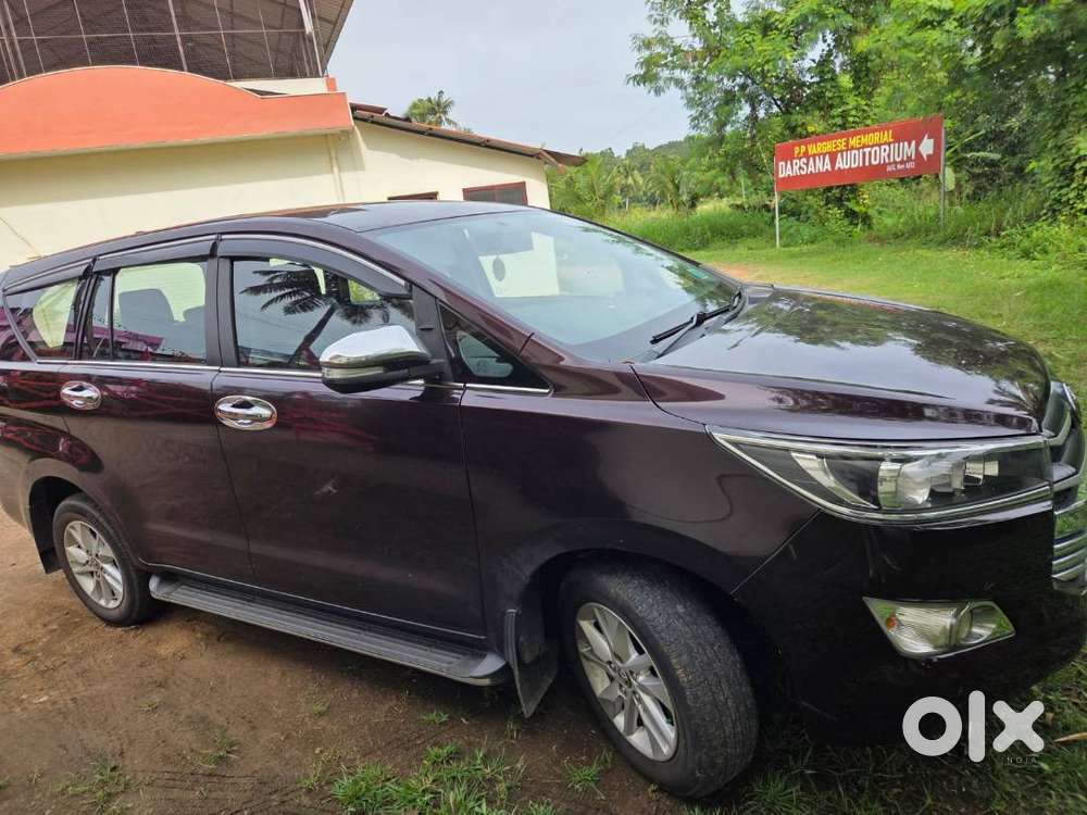 Innova Crysta 2.4 Diesel  Kerala Reg  Good Condition