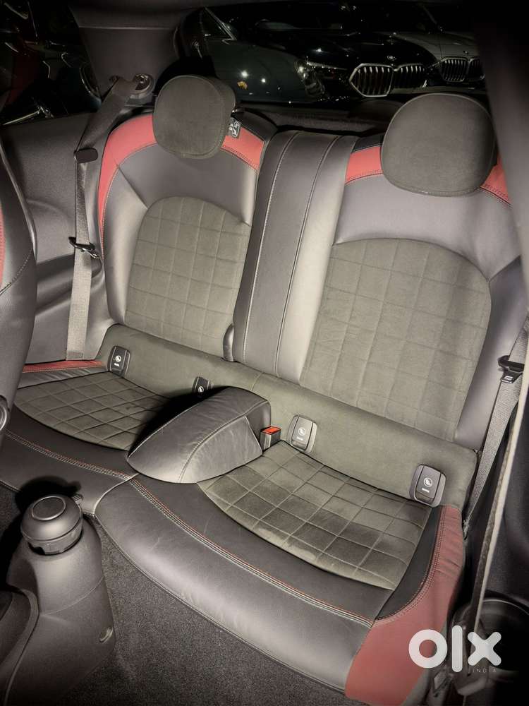 Mini Cooper 3 Door John Works, 2017, Petrol