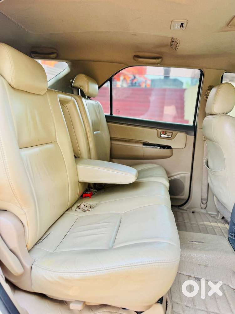 Toyota Fortuner 3.0 4x4 Manual, 2012, Diesel