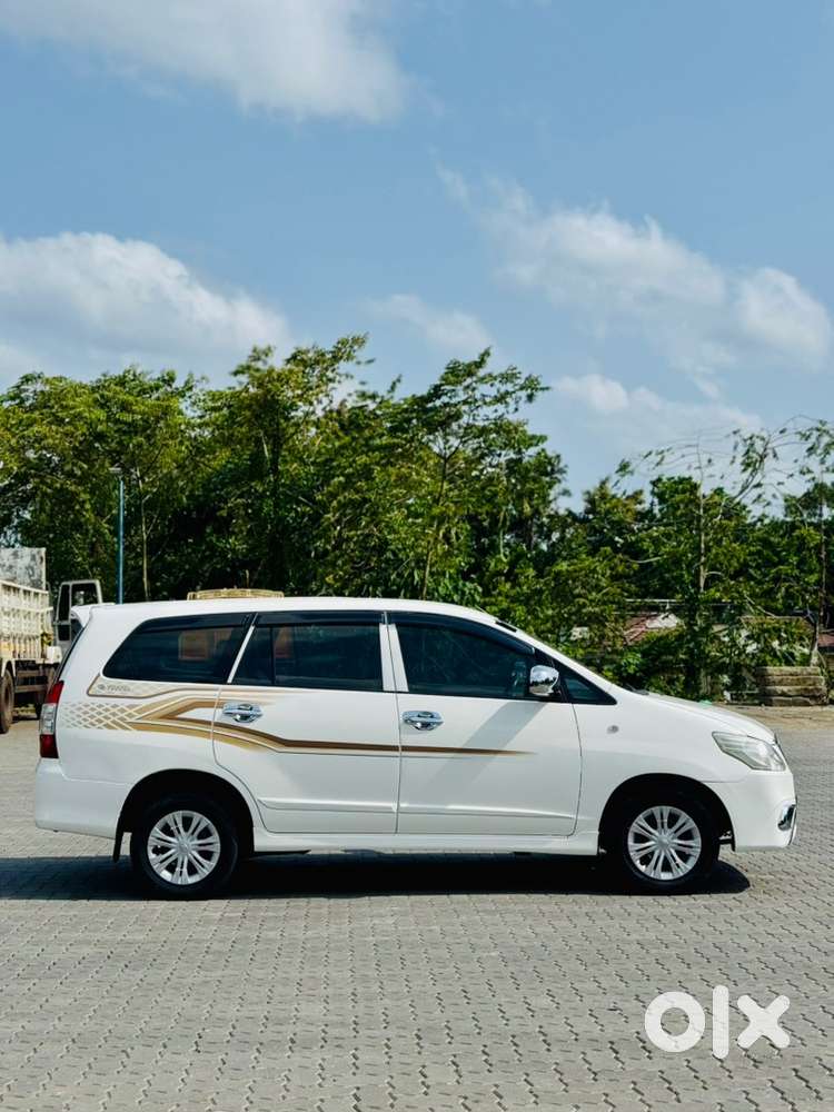 Toyota Innova Diesel 2014 Taxi Permit