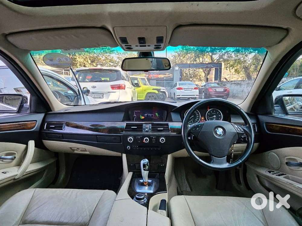 Bmw 5 Series 3.0 525i Sedan, 2010, Petrol