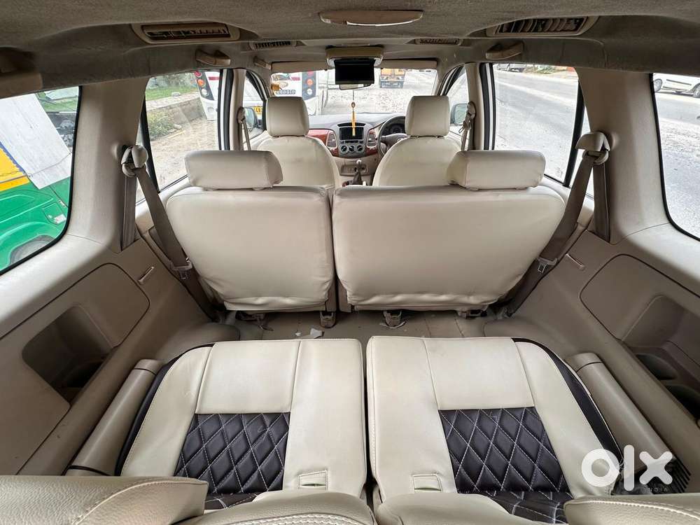 Toyota Innova 2.5 G (diesel) 8 Seater, 2006, Diesel