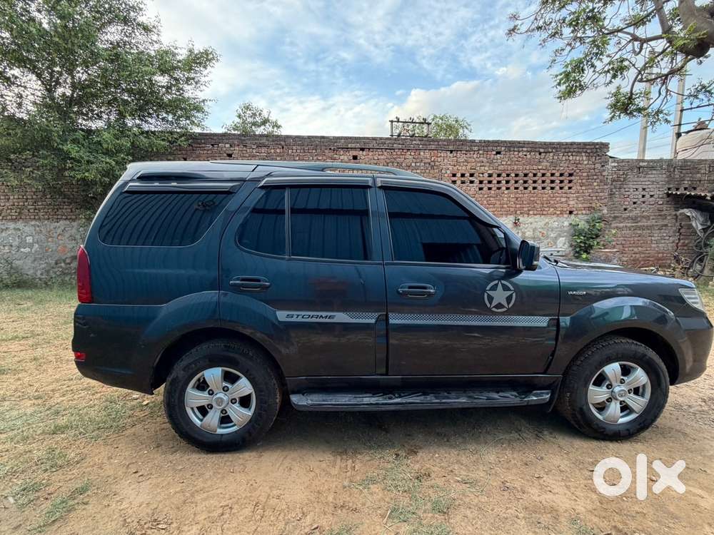 2018 Tata Safari Storme Diesel Manual Year