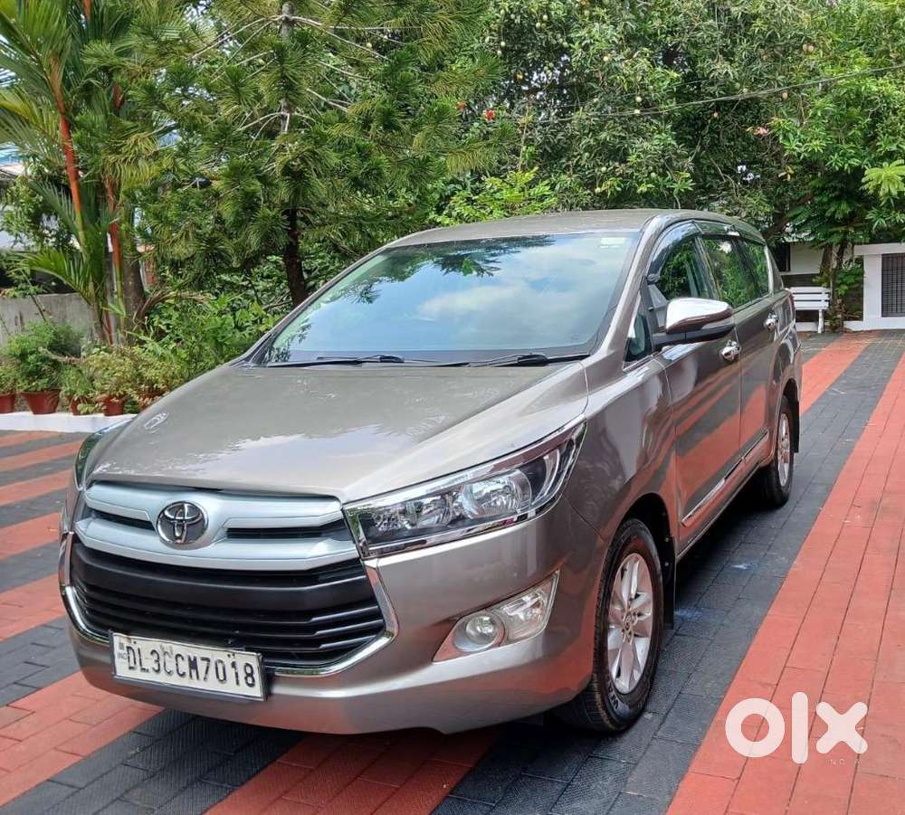 Toyota Innova Crysta 2017