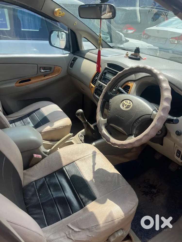 Paper 2031 Tak Toyota Innova 2.5 G Diesel Manual 2011