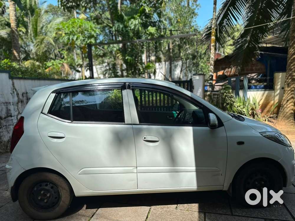 Hyundai I10 Sportz Petrol Manual 2012
