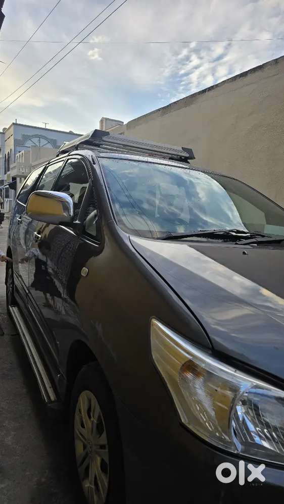 Toyota Innova 2014 Diesel Manual Car