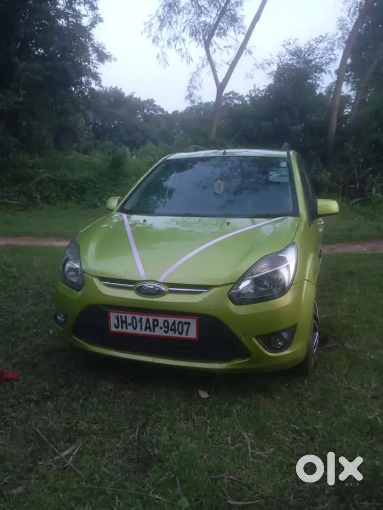 Ford Figo Petrol Titanium 2011