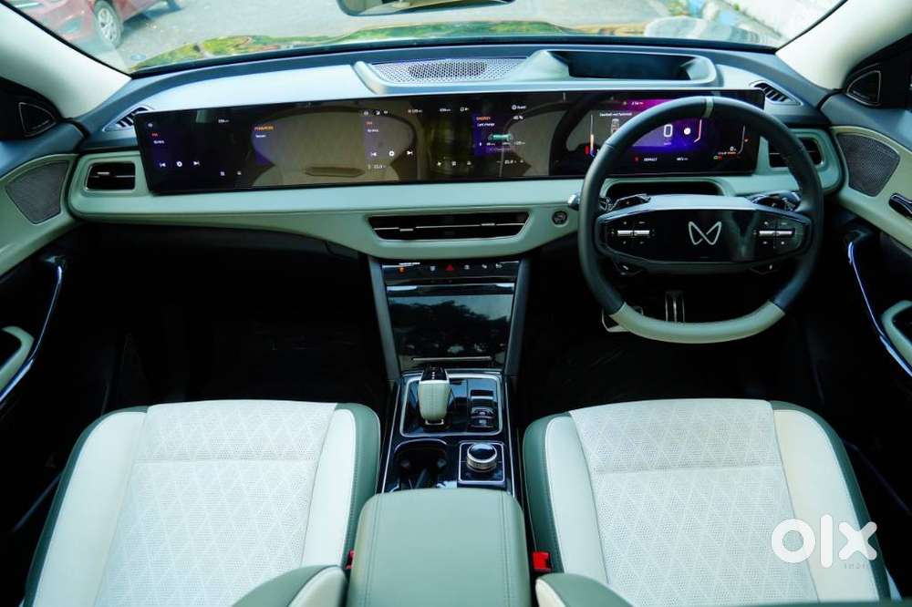 Mahindra Xev 9e Pack Three (top Model), 2025, Electric