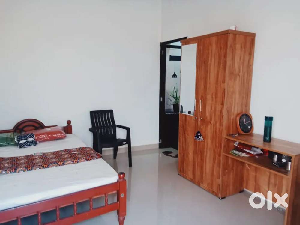 Fully furnished 1 bedroom with toilet space available for rent_6000]