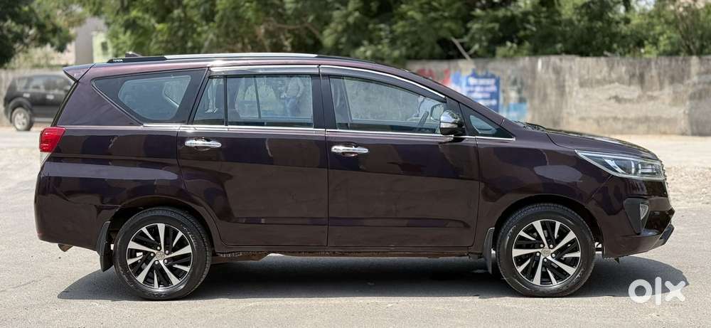Toyota Innova Crysta 2.4 Z 7 Str, 2022, Diesel