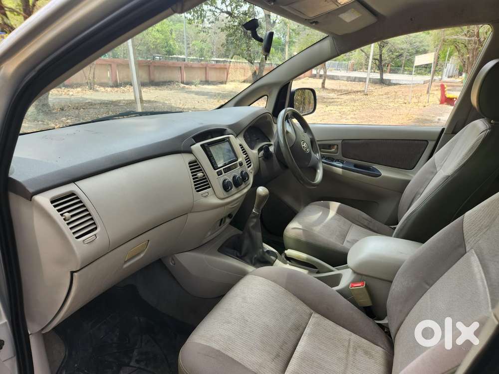 Toyota Innova 2.5 G (diesel) 7 Seater Bs Iv, 2012, Diesel