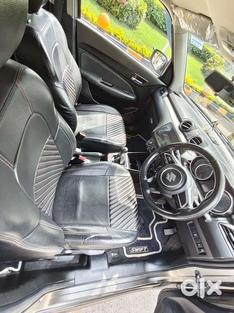 Maruti Suzuki Swift Vxi + Manual, 2022, Petrol