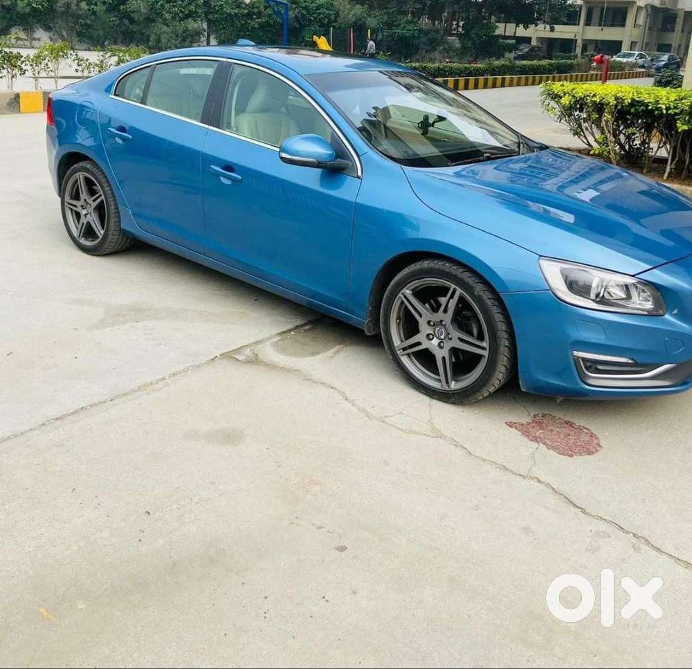 Volvo S60 Momentum 2016 Car