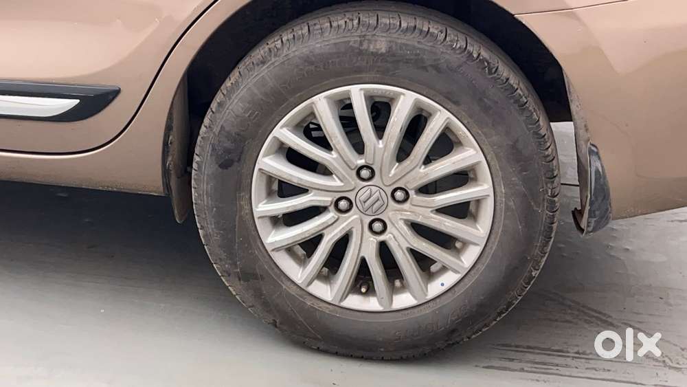 Maruti Suzuki Dzire 1.2 Zxi, 2018, Petrol