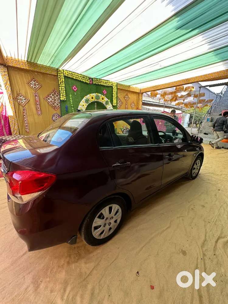 Honda Amaze 2015 Cng & Petrol 75000 Km Driven