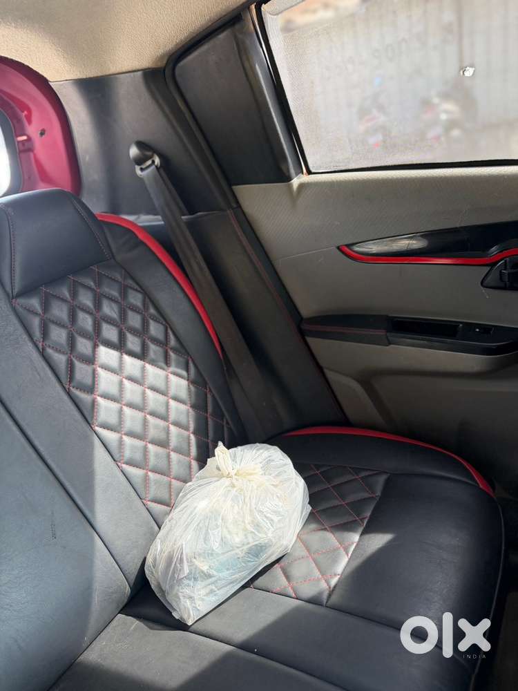 Mahindra Kuv 100 D75 2017