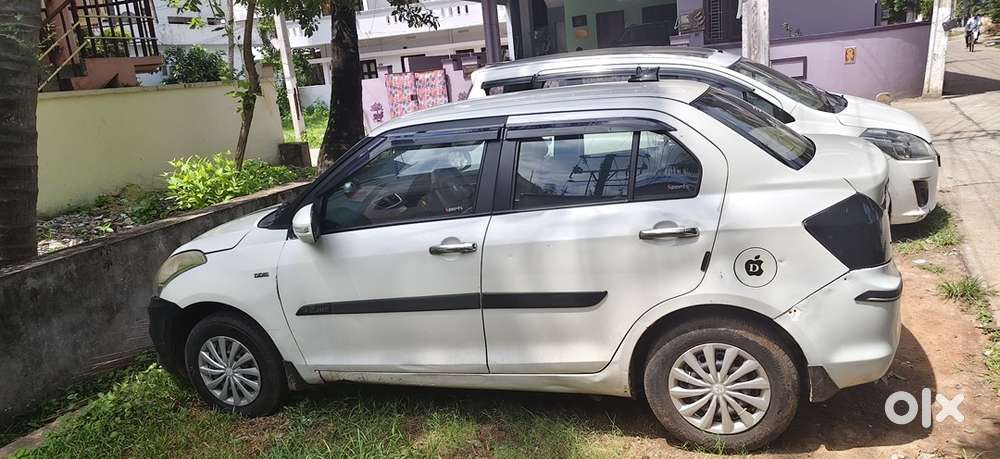 Maruti Suzuki Swift Dzire 2015 Diesel Well Maintained Showroom Track