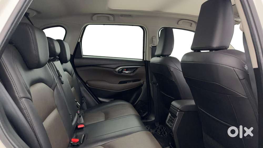 Toyota Urban Cruiser Hyryder 1.5 V Hybrid, 2024, Petrol