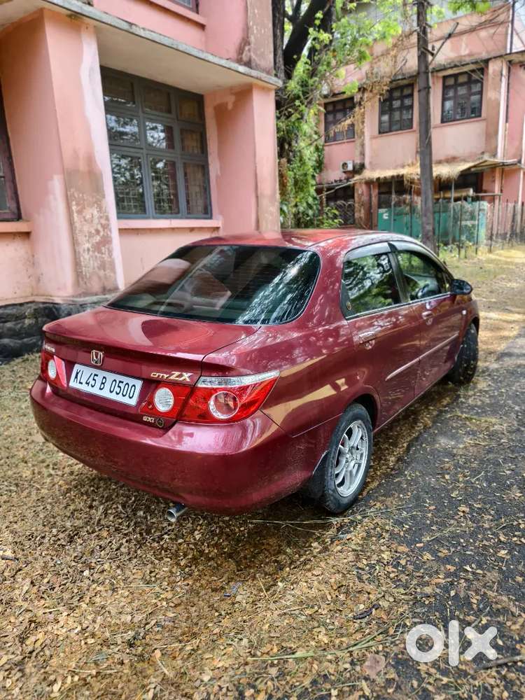 Honda City Zx 2006 Petrol Well Maintained