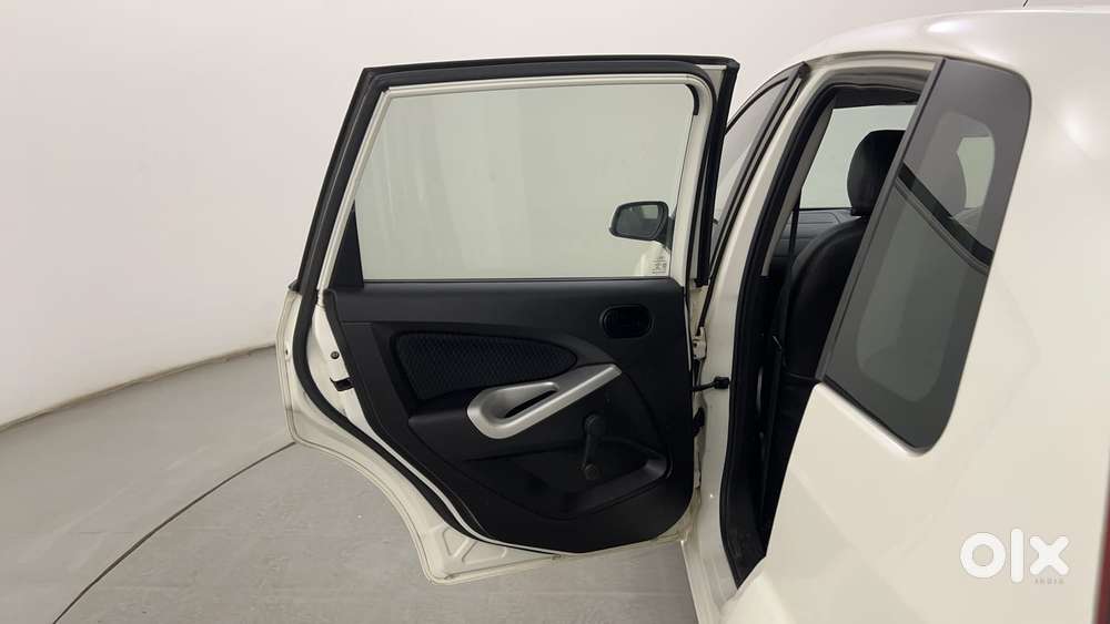 Ford Figo 1.2 Duratec Petrol Titanium, 2013, Petrol