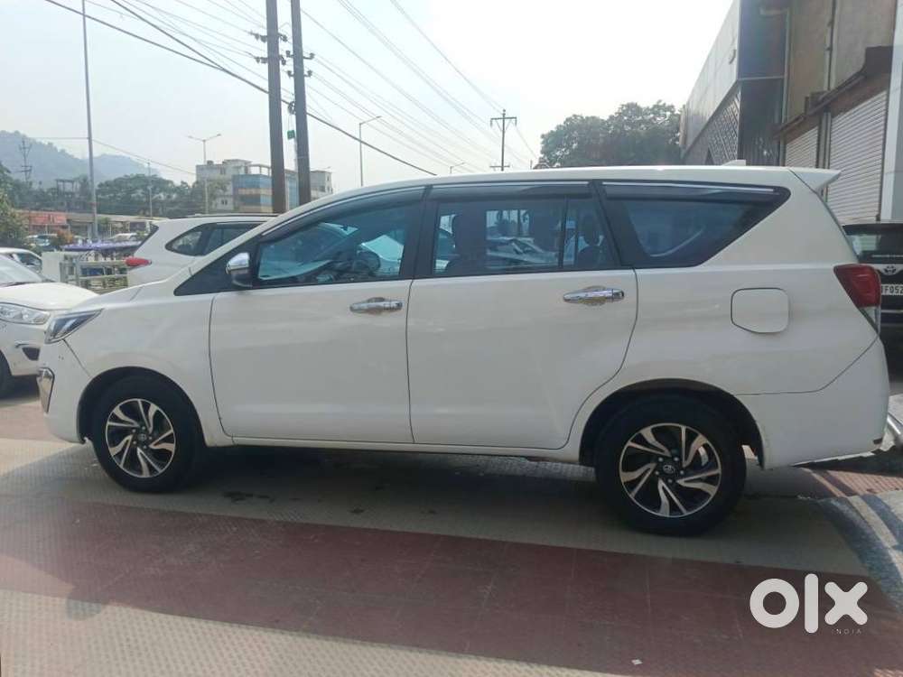 Toyota Innova Crysta 2.4 G Mt 8s, 2021, Diesel