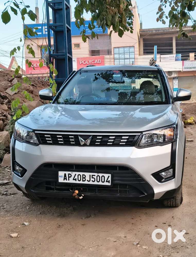 Mahindra Xuv300 Ap Registration  2024 Petrol 14350 Km Driven