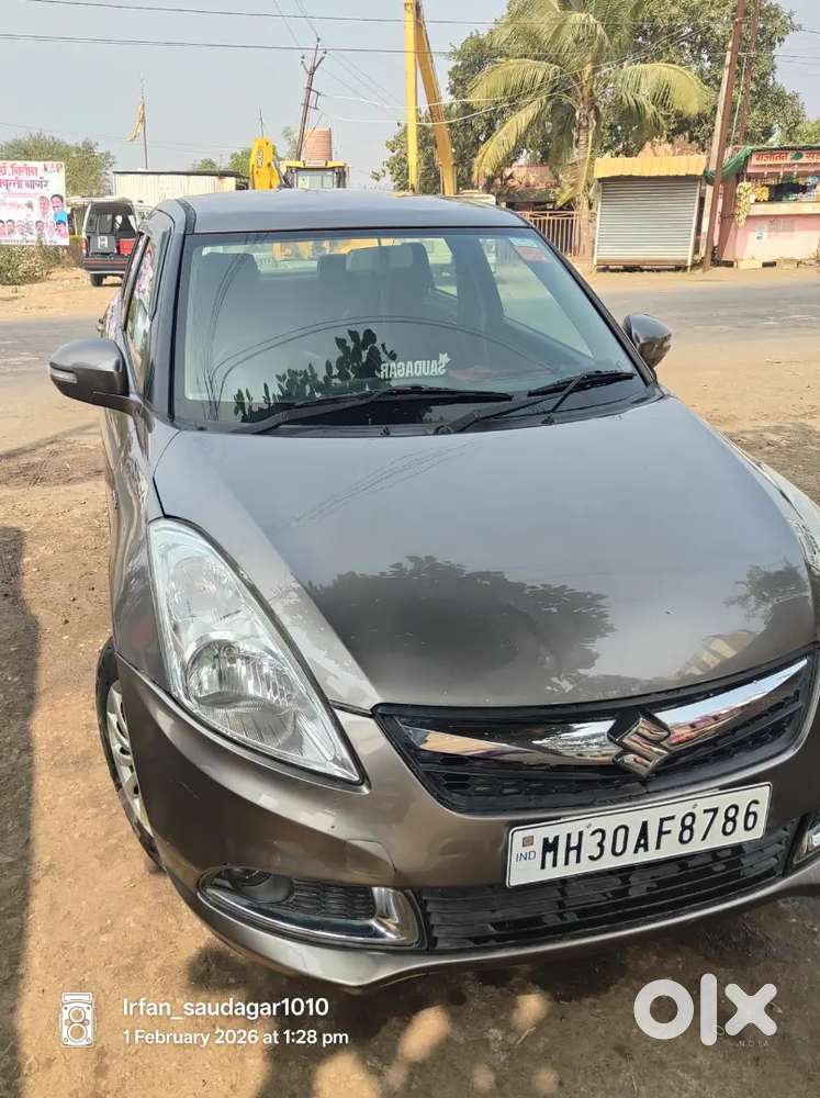 Second Owner And Km 98000/-  Showroom Service Record