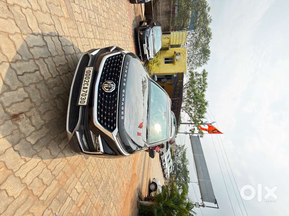 Mg Hector Hybrid Top Variant Less Driven