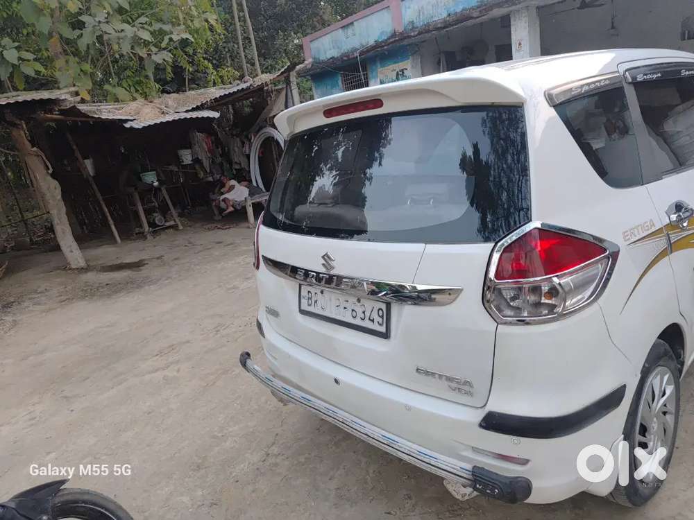 Gari Bahut Acha H Gari  Kich Paisa Ka Jarurat Ke Liea Bik Rha H