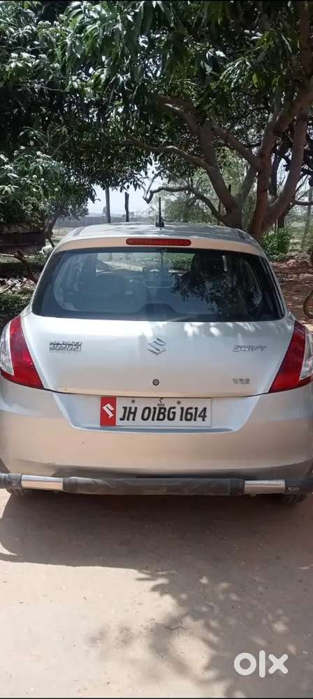 Swift 1.2 Vxi Maruti Suzuki 2014