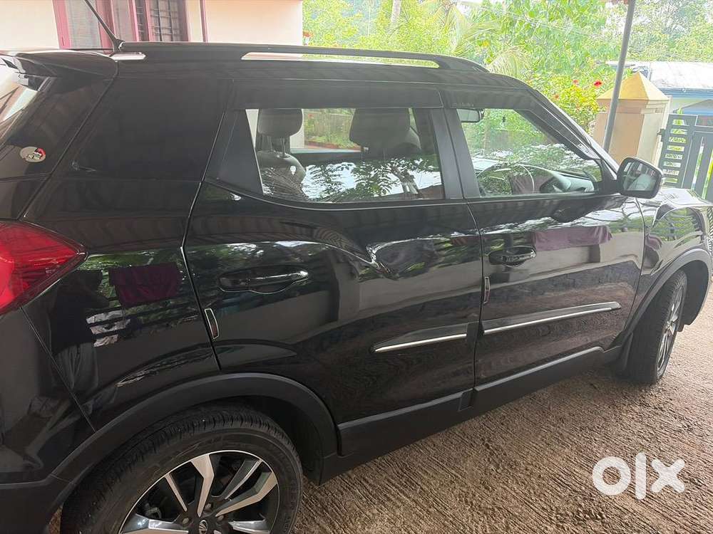 Mahindra Xuv300 2021 Diesel Well Maintained