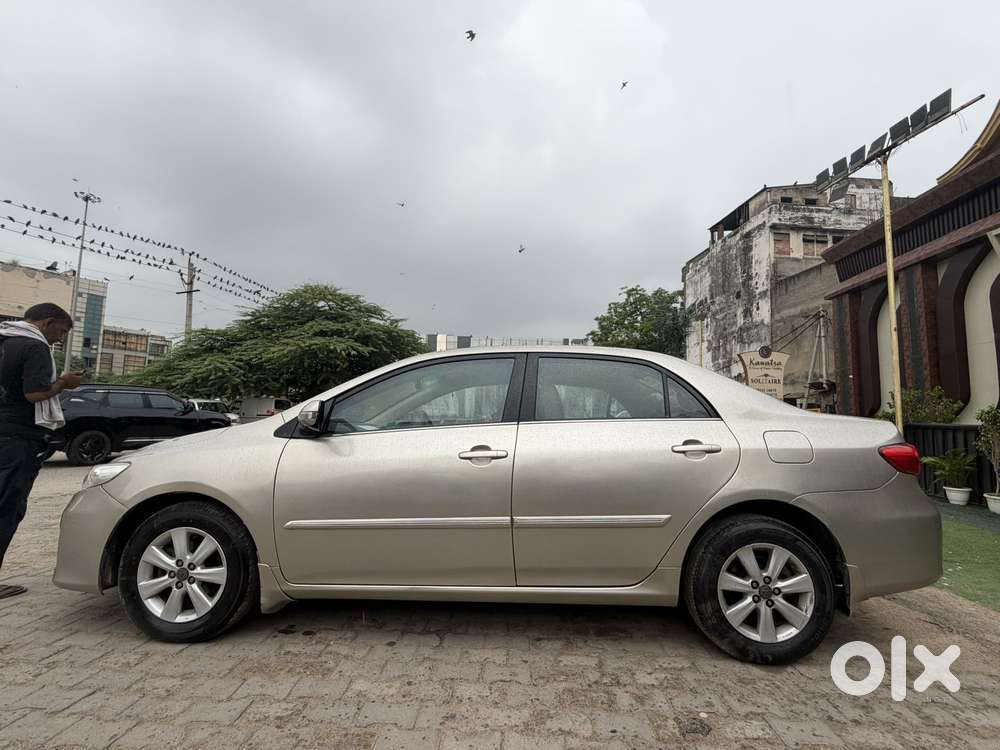 Toyota Corolla Altis, 2011, Petrol