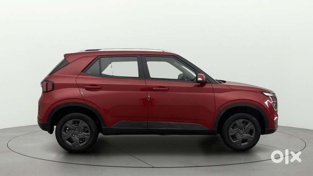 Hyundai Venue 1.2 S (o), 2023, Petrol