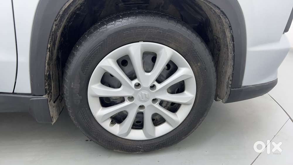 Maruti Suzuki Grand Vitara 1.5 Delta Smart Hybrid At, 2024, Petrol