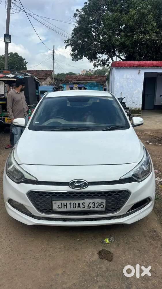 Hyundai I20 2014 Diesel Well Maintained 67000 Km Driven