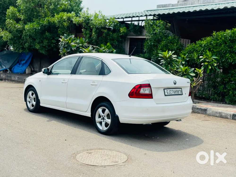Skoda Rapid Ambition Diesel 2014